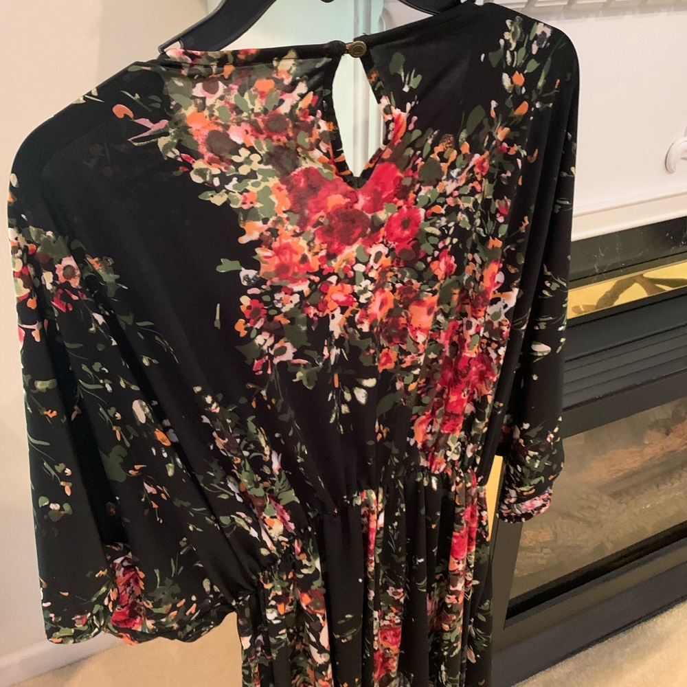 Lovely Tunic style top - Picture 2 of 3